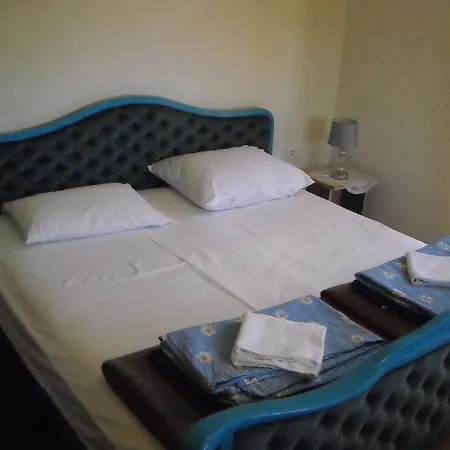 Motel Restaurant Good Luck